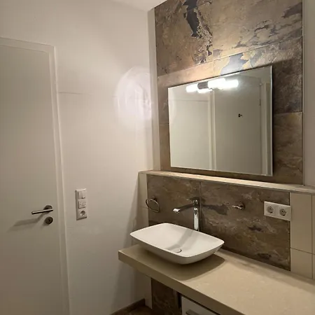 Gehobenes Sued-schwarzwald Zwischen Therme Und Appartement